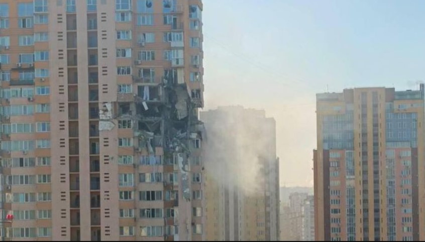 У столиці знесуть частину будинку на Лобановського у який влучила ракета