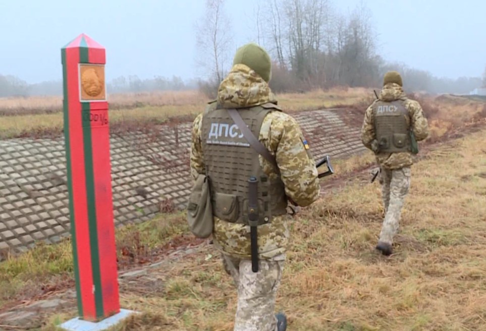 Білоруський прикордонник пробрався в Україну, щоб воювати проти росії
