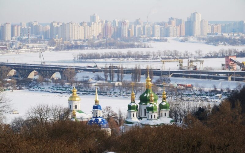 Пережити холод: як кияни готуються до найважчої зими