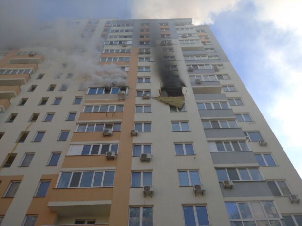 У Києві в багатоповерхівці стався вибух