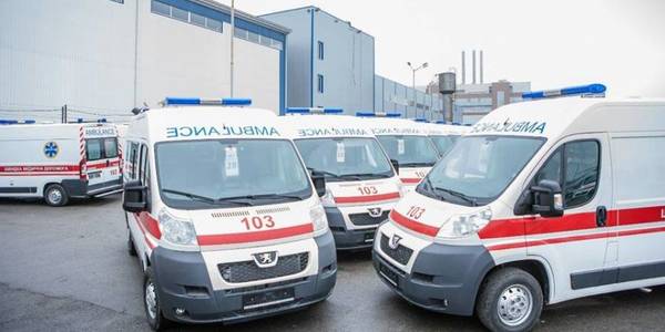 У столиці передбачена альтернативна можливість виклику «швидкої», якщо телефон 103 виявиться недоступним через перебої зі зв’язком