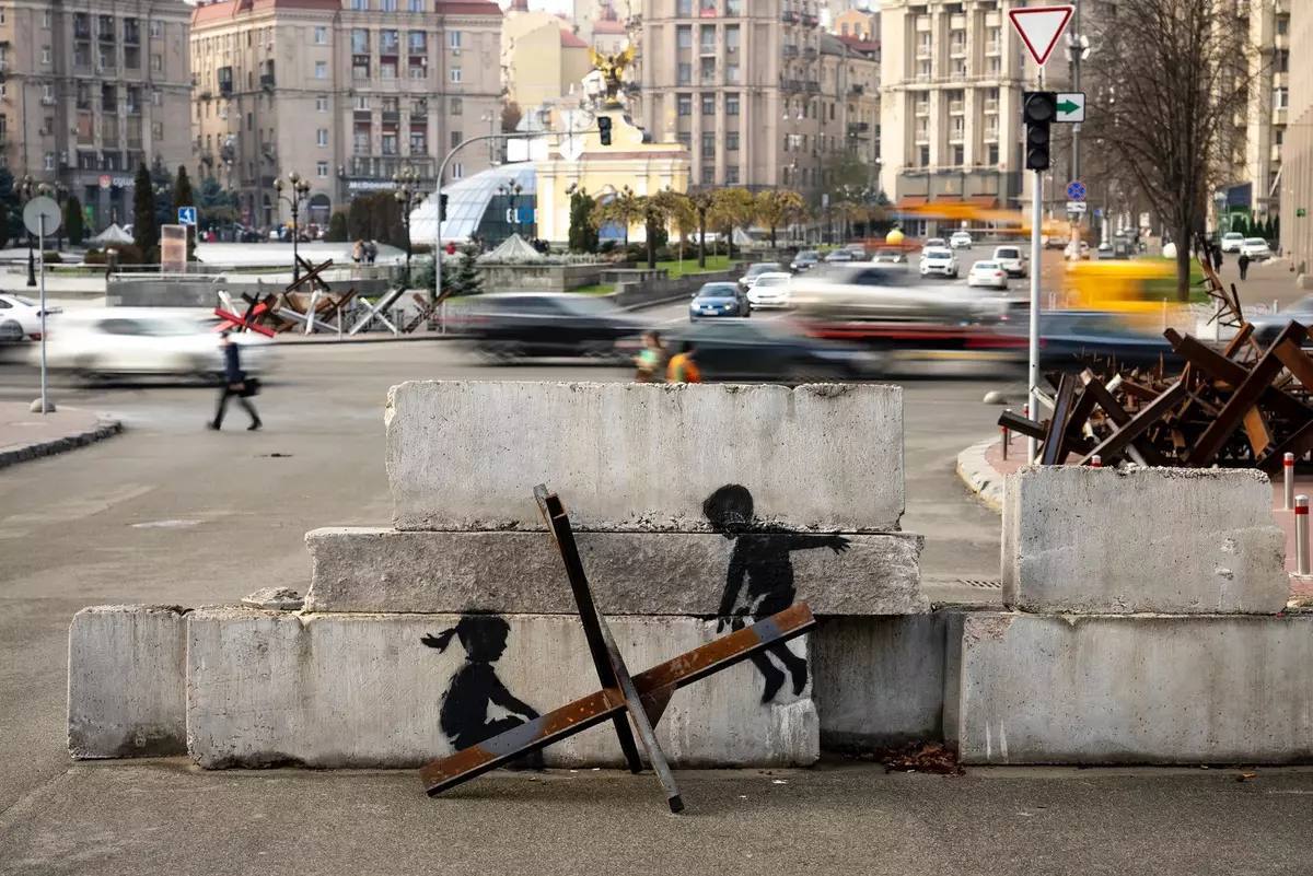 Banksy підтвердив, що створив сім муралів у різних місцях України, включаючи Бородянку, Ірпінь та Київ