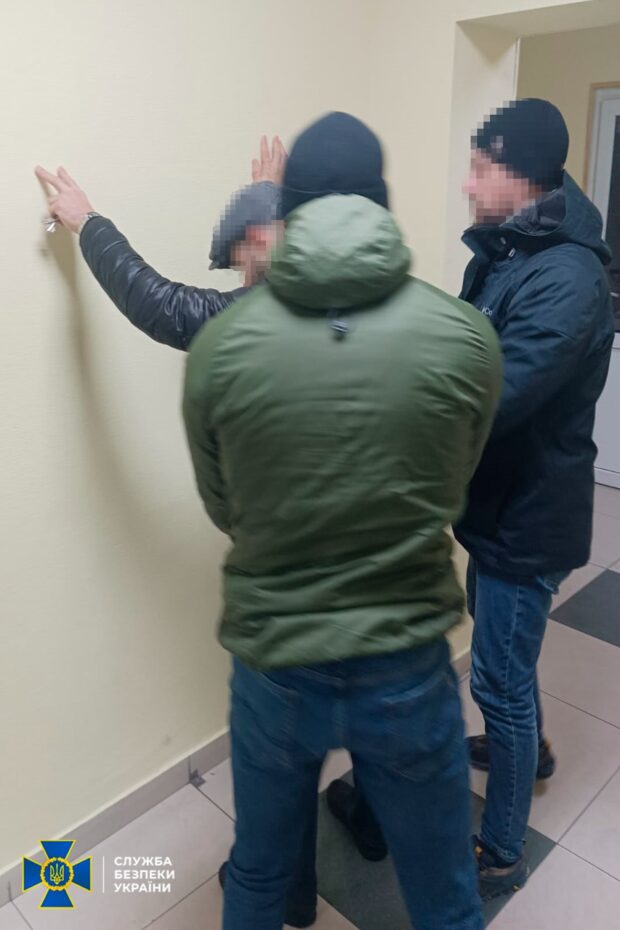 У Києві затримали російського агента, який прибув з Криму готувати диверсії
