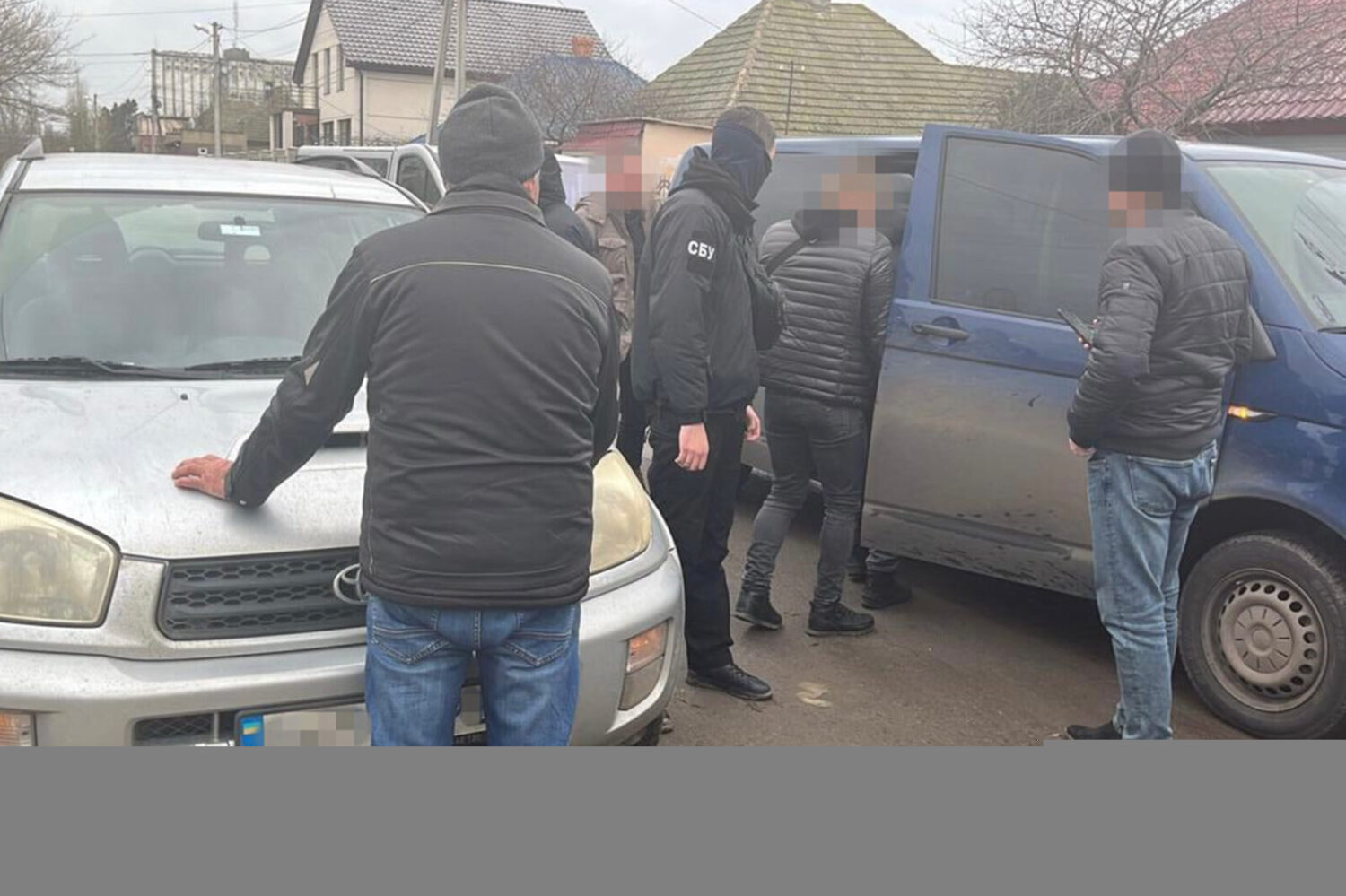 СБУ ліквідувала нові канали втечі «ухилянтів» за кордон: до схем причетні депутати районної ради Київщини