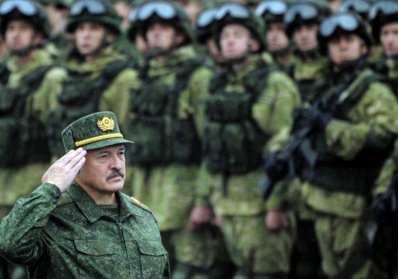 В ОП закликають українців не реагувати на російські вкиди про «наступ з білорусі»