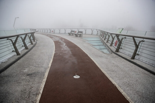 Кличко: Пішохідно-велосипедний міст відремонтували та знову відкрили для відвідувачів