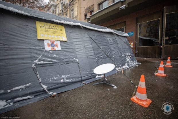 Російський фейк: поліція Києва та ДСНС спростувала інформацію про пожежу у «Пункті незламності»