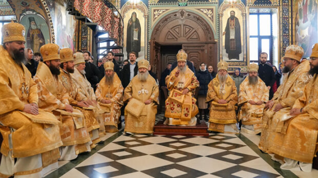 УПЦ МП заявила, що Епіфаній не має дозволу на службу в Лаврі