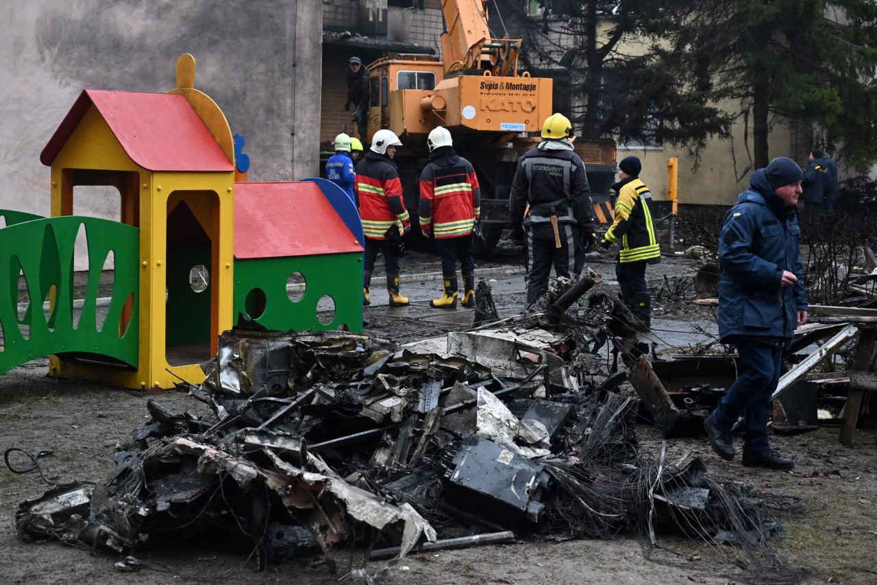 Падіння гелікоптера у Броварах: стали відомі імена загиблих пілотів і пасажирів