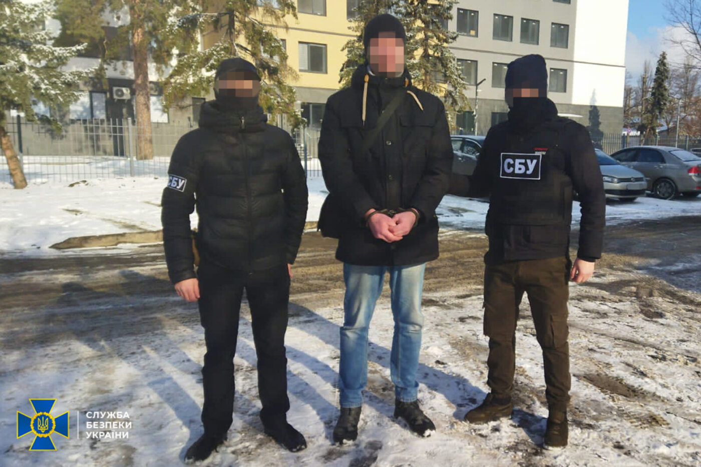 У Києві затримали колаборанта, який намагався сховатися від правосуддя у лавах представництва Червоного Хреста