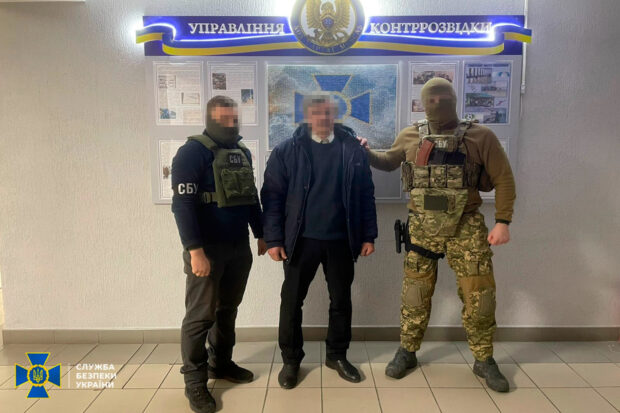 СБУ затримала старосту одного із селищ на Київщині, який надав рашистам маршрути доріг для наступу на столицю