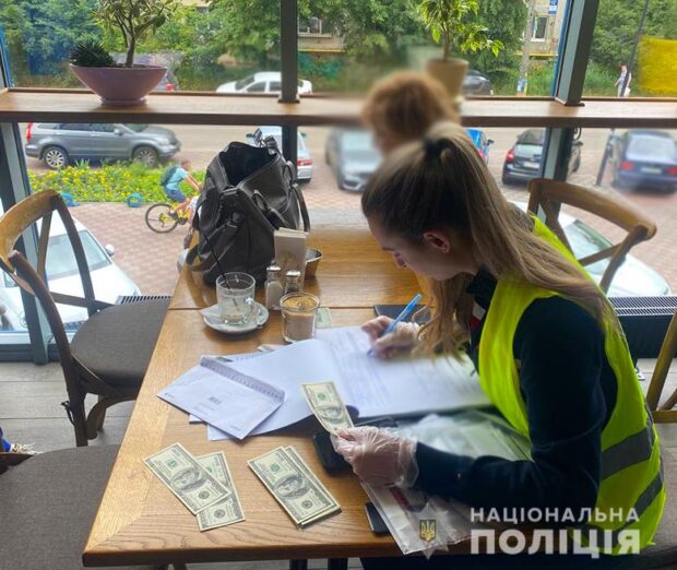 У Києві судитимуть організовану злочинну групу, яка допомагала ухилянтам виїхати за кордон