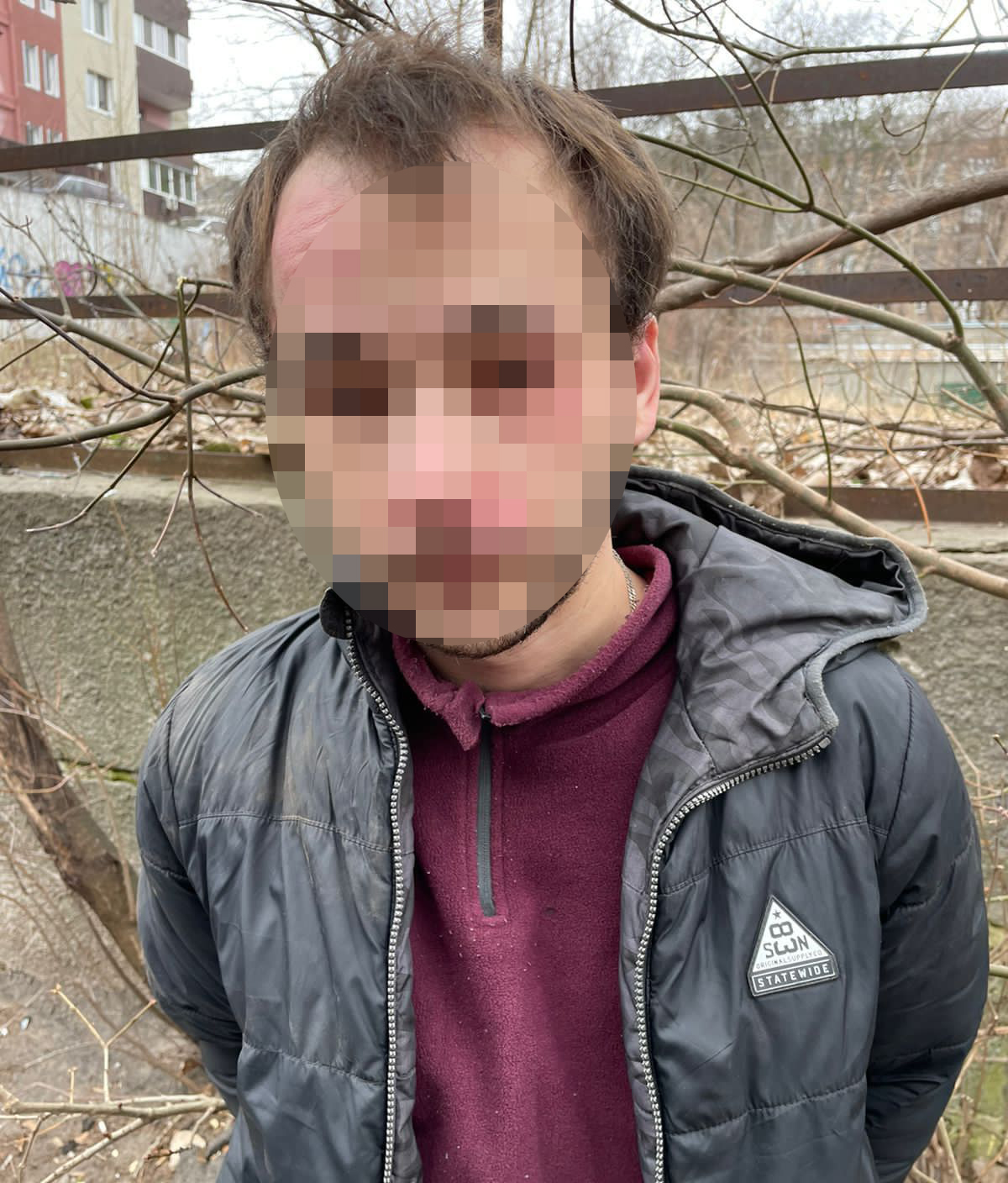 У Києві викрили чоловіка із 2 кілограмами канабісу