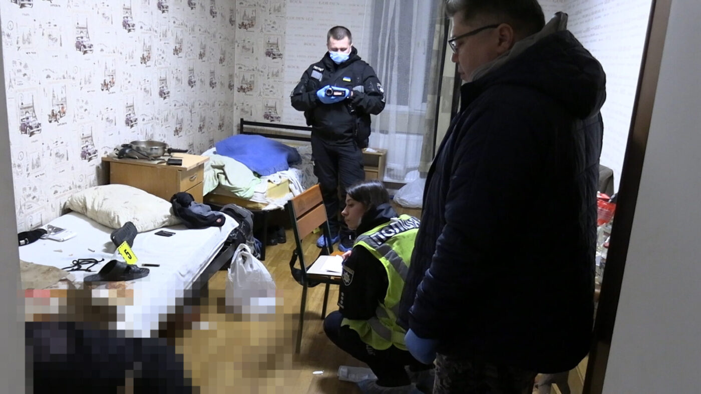 У Києві затримали чоловіка, який у хостелі вбив сусіда по кімнаті