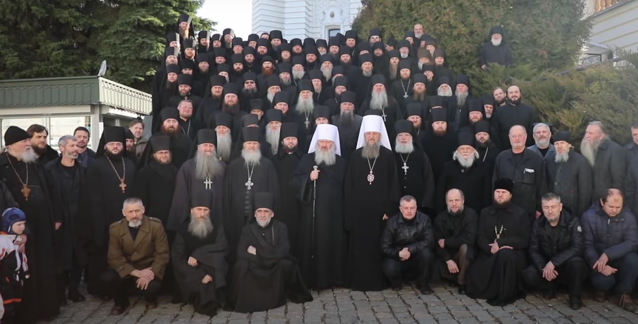 УПЦ МП просить не виселяти її з Києво-Печерської лаври, бо там «молилися, щоб Зеленський став президентом»