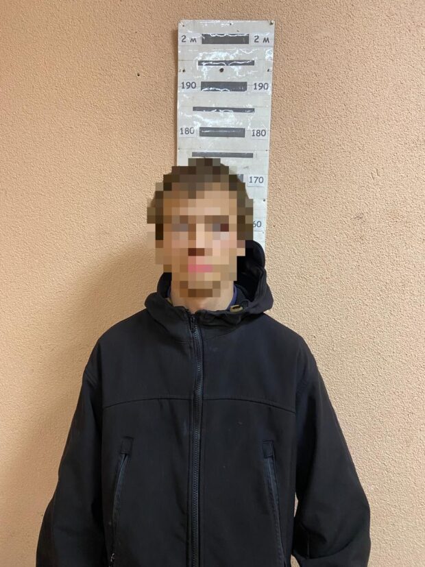 У столиці затримали чоловіка, який ледве не зарізав батька