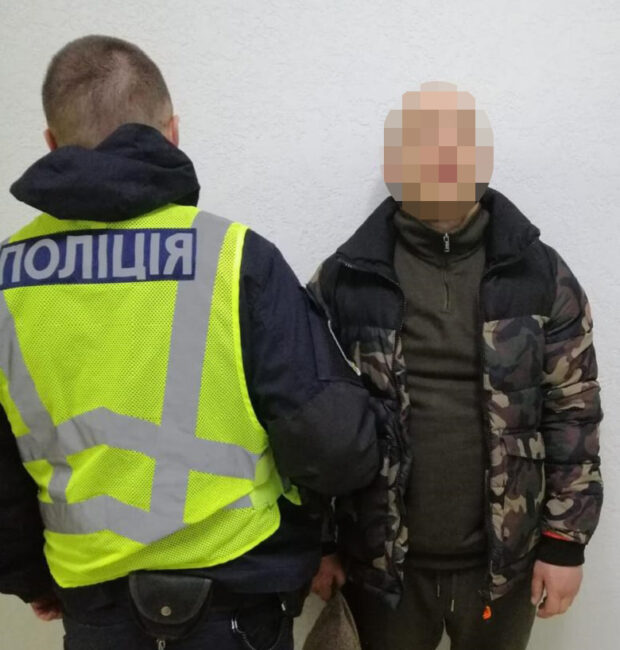 Ошукав військових ЗСУ на продажі неіснуючих товарів: у столиці викрили зловмисника