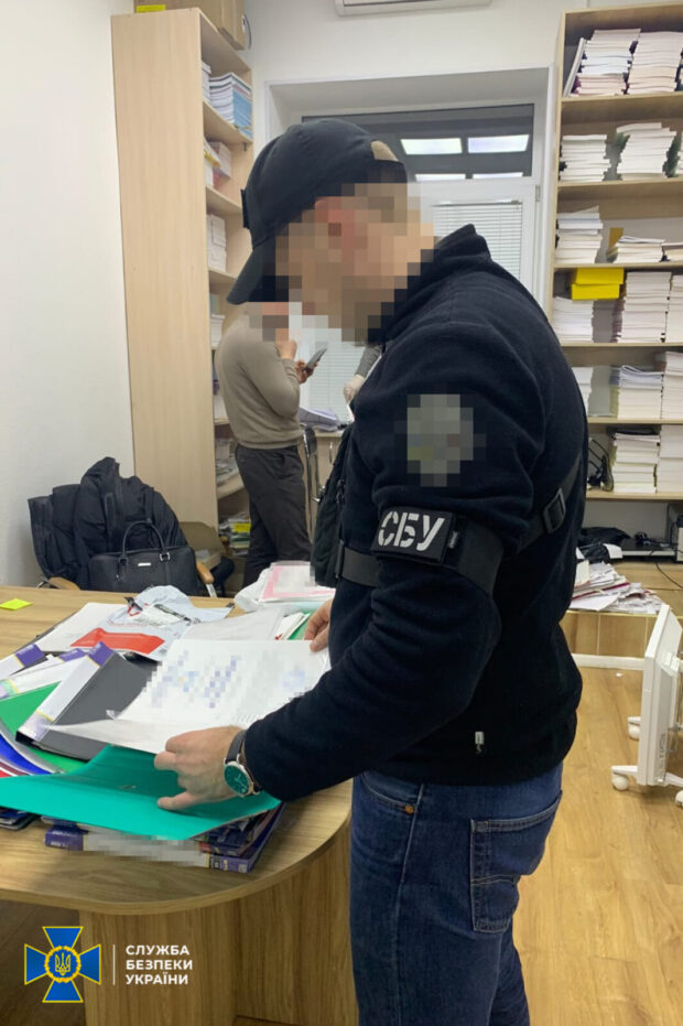 СБУ викрила у Києві ділків, які допомагали громадянам рф «працевлаштуватися» в країнах ЄС