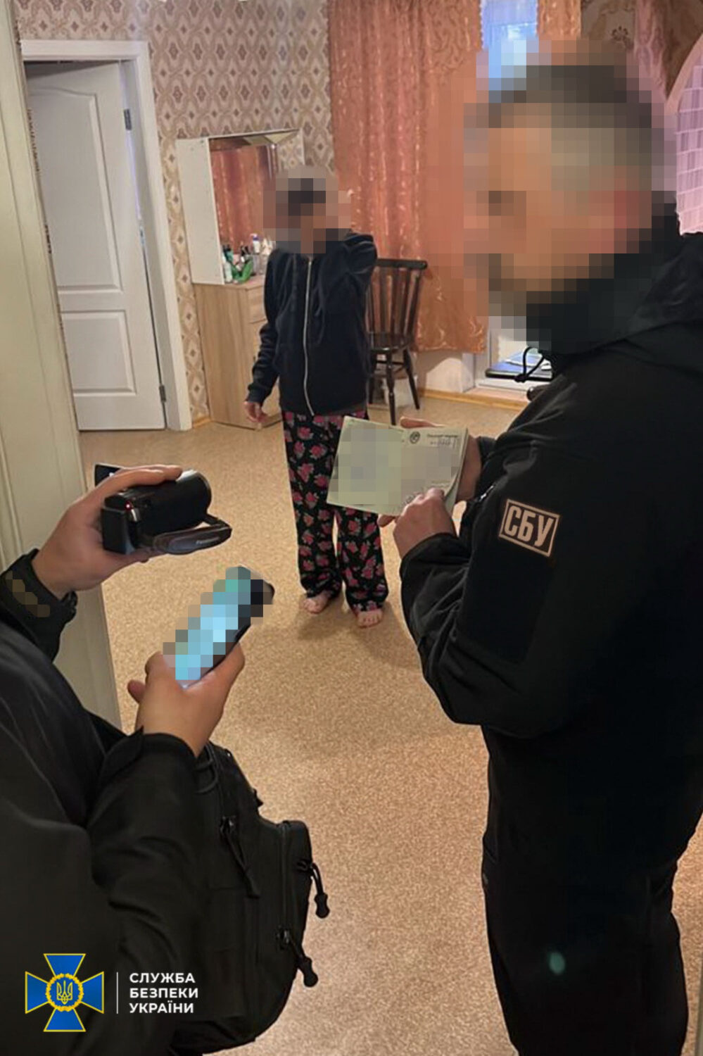СБУ викрила у Києві «посадовицю мвс днр», яка планувала втекти за кордон