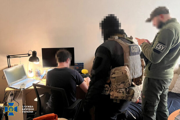 СБУ викрила київську ІТ-компанію, яка намагалася «злити» росіянам інформацію з електронних систем прифронтової ОВА