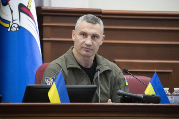 Кличко заявив, що його позбавляють важелів управління, і звернувся до СБУ