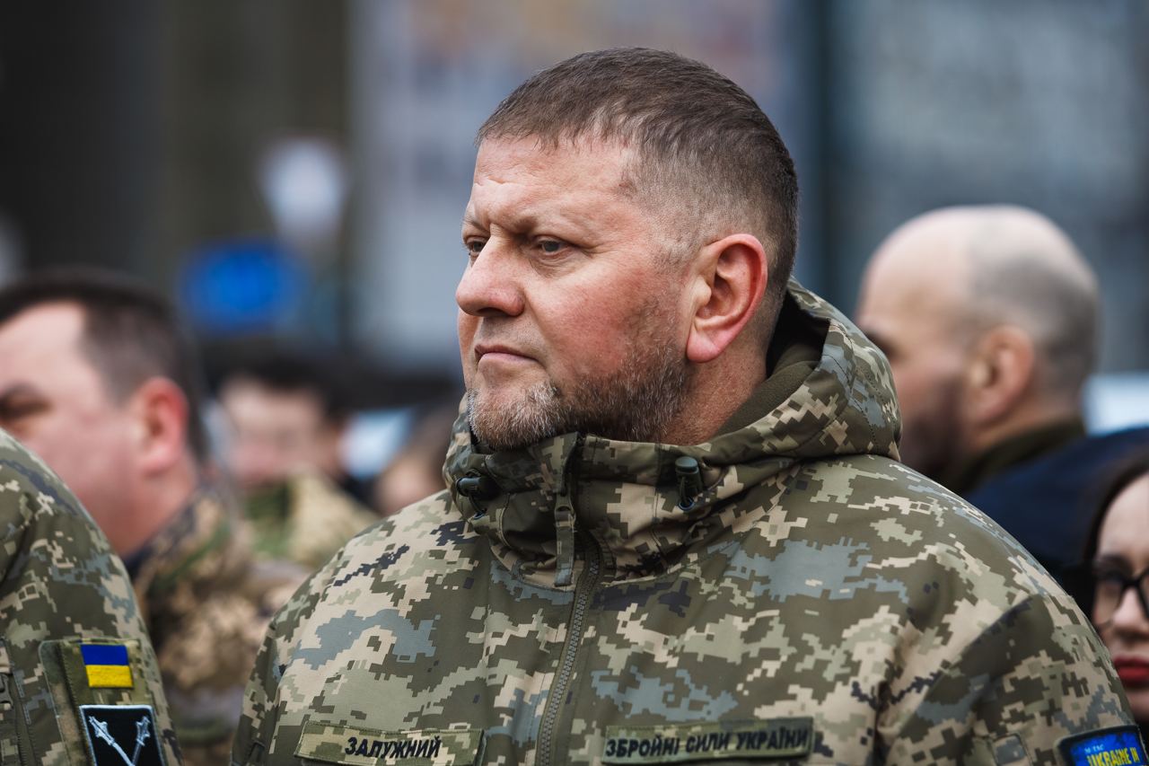 Залужний не дав підірвати мости в Києві на початку повномасштабної війни – BBC