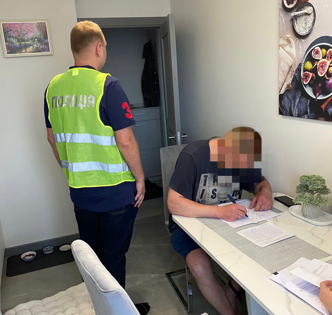Чиновнику КМДА-фігуранту справи про загибель людей перед зачиненим укриттям оголосили нову підозру
