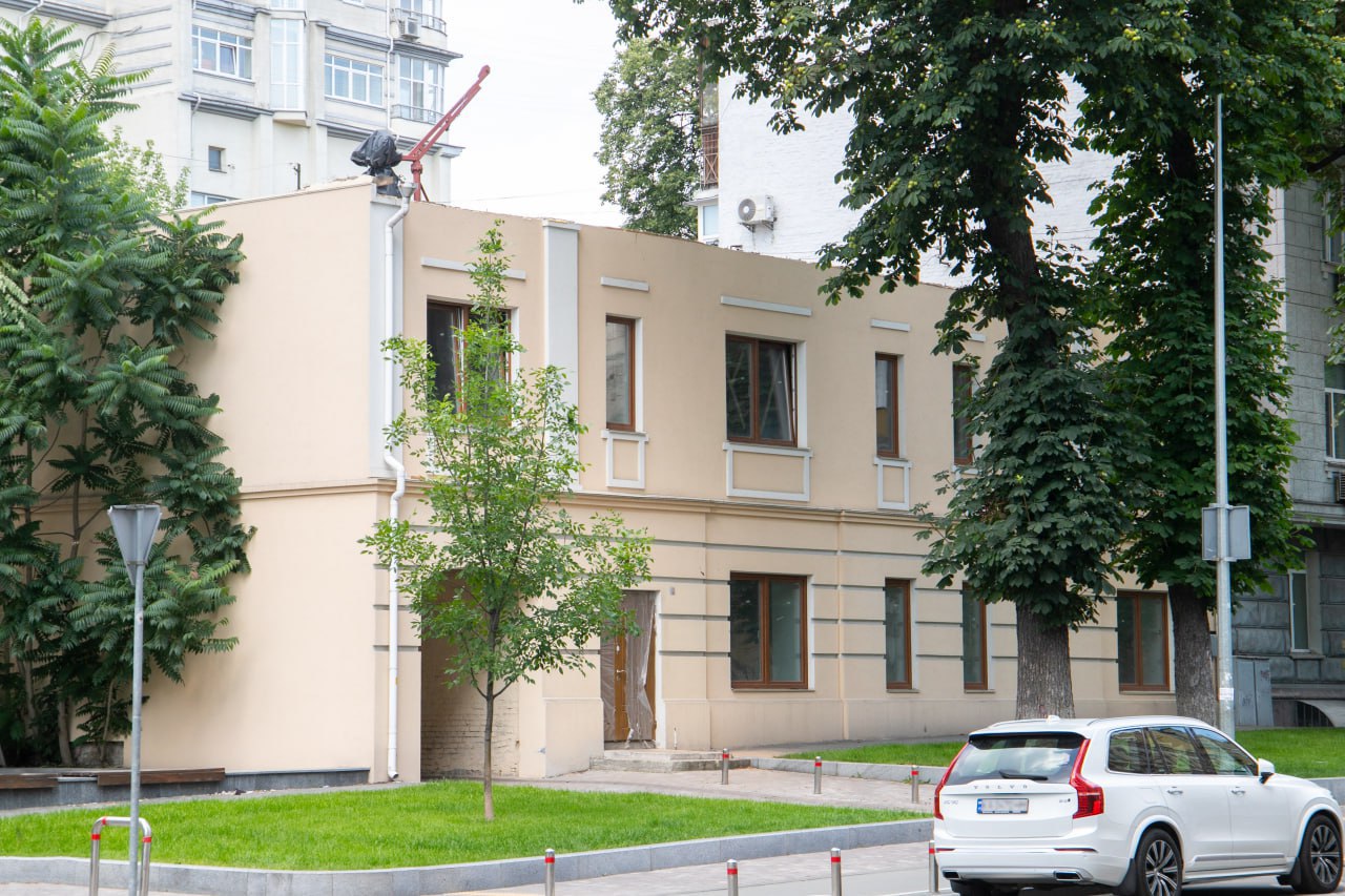 Будівельні роботи на вулиці Івана Франка зупинені, на місце викликано поліцію – Департамент міського благоустрою