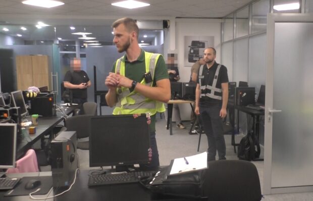 У Києві правоохоронці викрили шахрайський call-центр