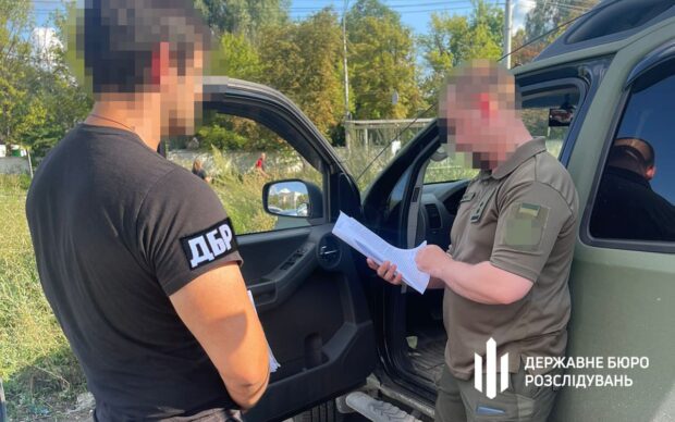 Працівники ДБР повідомили про підозру колишньому командиру однієї з військових частин ТРО, який перевищив свої службові повноваження та відрядив військовослужбовців на службу до Київської міської ради.
