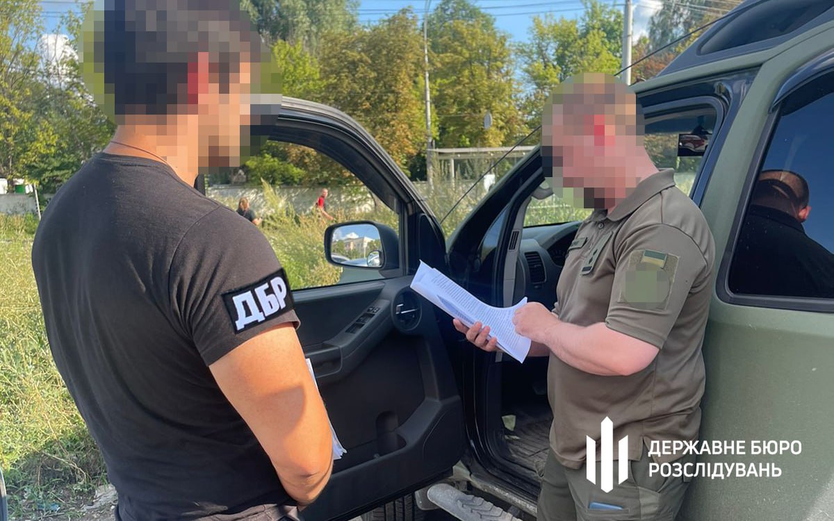 Працівники ДБР повідомили про підозру колишньому командиру однієї з військових частин ТРО, який перевищив свої службові повноваження та відрядив військовослужбовців на службу до Київської міської ради.