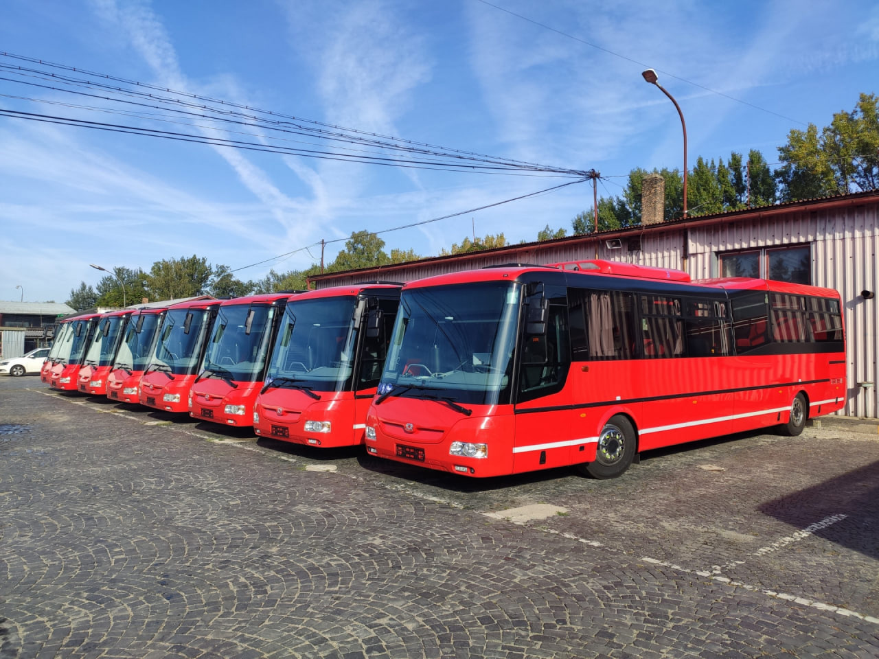 Київ отримав 23 автобуси від Братислави