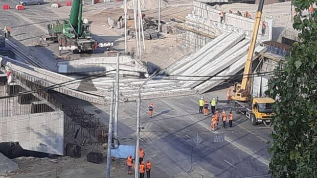 Обвал Дегтярівського шляхопроводу в Києві: рух під мостом відновлять 31 жовтня