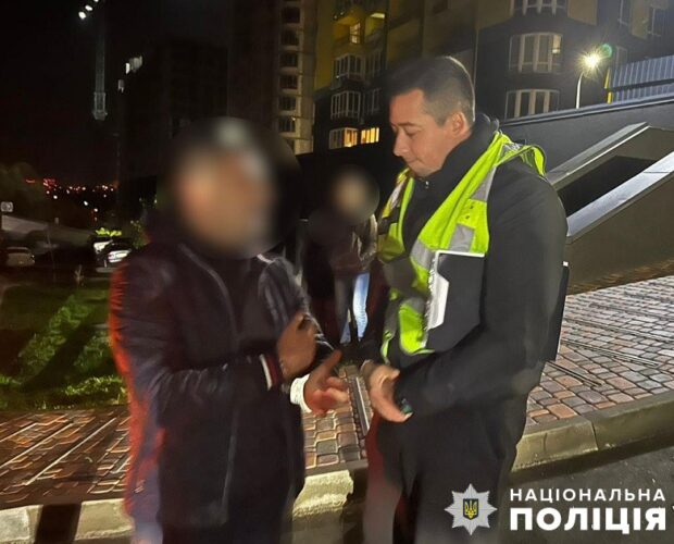 У Києві затримали адвоката за вимагання хабаря для винесення більш м’якого вироку обвинуваченому