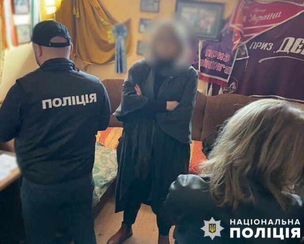 108 000 гривень хабаря за оренду приміщення для зберігання благодійної допомоги: затримали посадовицю столичного іподрому