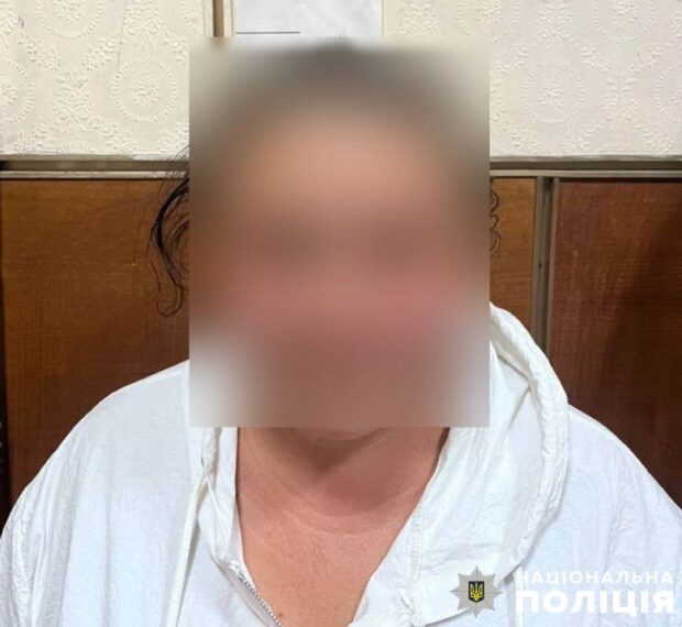 Пообіцяла киянці зняти «порчу», а натомість забрала золоті прикраси й гроші: в столиці судитимуть жінку