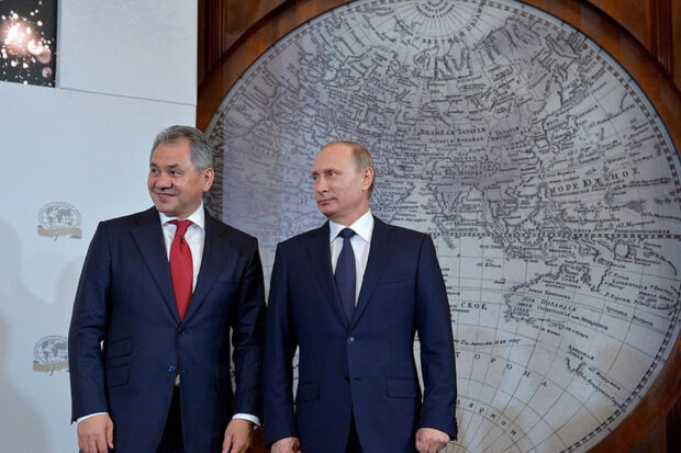 В. В. Путін та С. Г. Шойгу