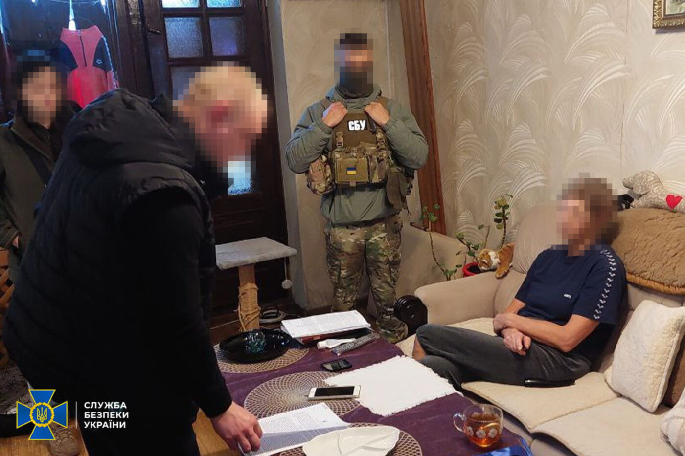 СБУ затримала двох ворожих поплічників, які «полювали» на Patriot та фотографували наслідки «прильотів» по Києву та Черкасах