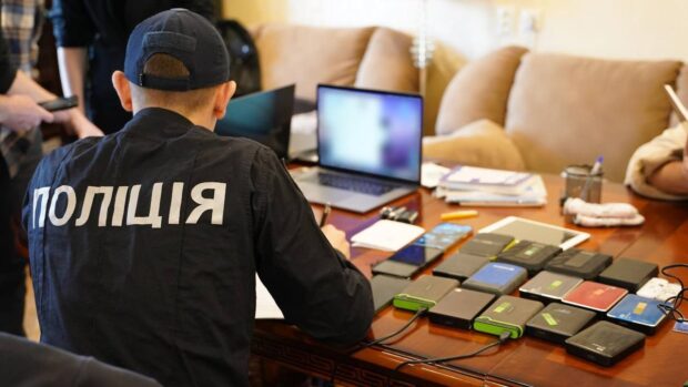 У Києві викрили хакерів, які з 2018 року атакували провідні світові компанії