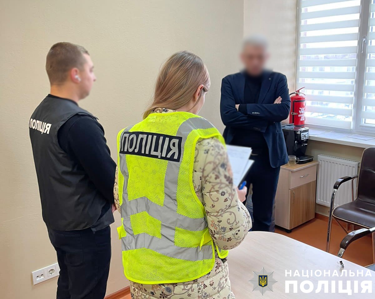«Успішна сесія та відстрочка від мобілізації»: у Києві на одержанні хабаря викрили проректора одного зі столичних вишів