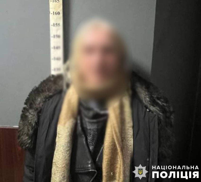 У Києві затримали жінку, яка вдарила чоловіка ножем