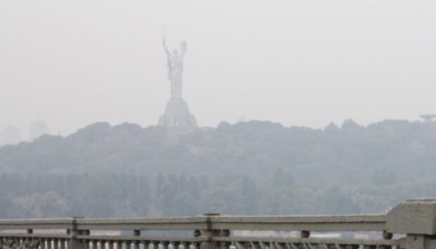 У Києві внаслідок російських атак погіршилася якість повітря - ОП