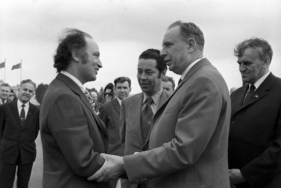 Прем'єр-міністр Канади П'єр Елліот Трюдо відвідує СРСР.