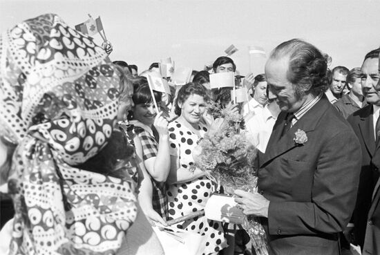 Прем'єр-міністр Канади П'єр Елліот Трюдо відвідує СРСР.