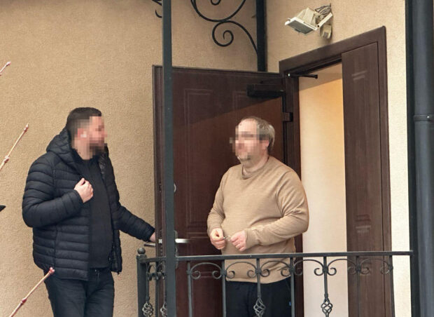 Столичному блогеру, що виправдовував збройну агресію рф в Україні, повідомили про підозру та заборонили користуватися соцмережами