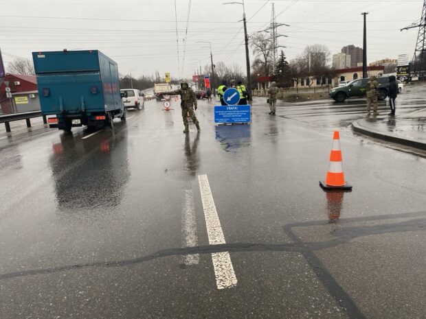 У Києві на Оболоні поліція з ТЦК шукає ворожих диверсантів