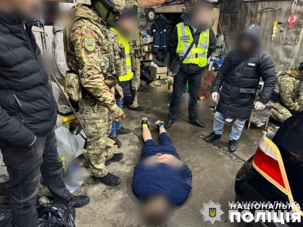 Облаштували мережу нарколабораторій: на Київщині затримали угруповання наркоторговців