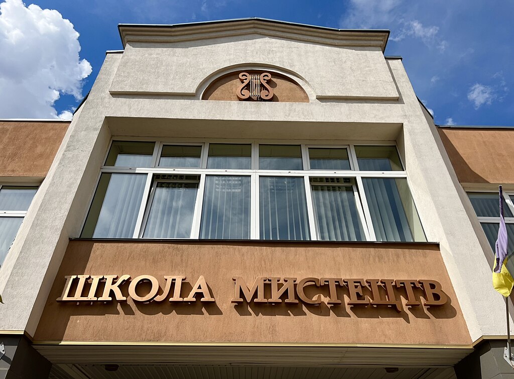 Дитячій школі мистецтв № 5 Оболонського району присвоєно ім’я Героя України, українського хормейстера та диригента Льва Венедиктова