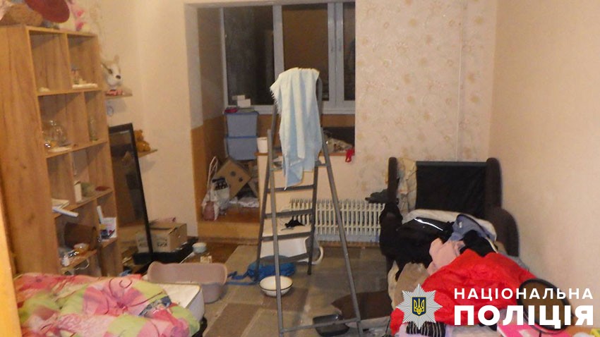 У столиці затримали чоловіка, який обґрунтовано підозрюється у жорстокому вбивстві рідної бабусі