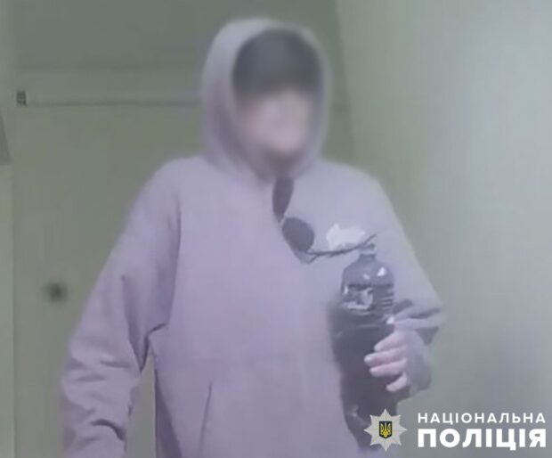 Столичні поліцейські повідомили про підозру чоловіку за підпал квартири